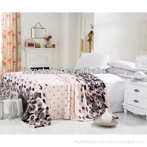 dot and flower printed blanket with 100% coral fleece material